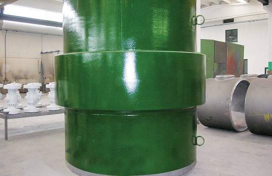 Insulating monolithic joint of 88 inches (2235 mm) diameter for operating pressure of 9,8 MPa